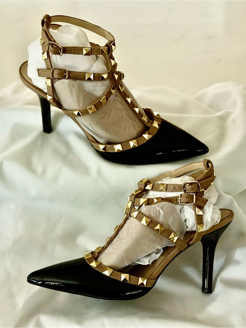 Sole/Society Black Patent Heels with Tan, Gold Studded Straps Sz: 8 1/2  NWOT